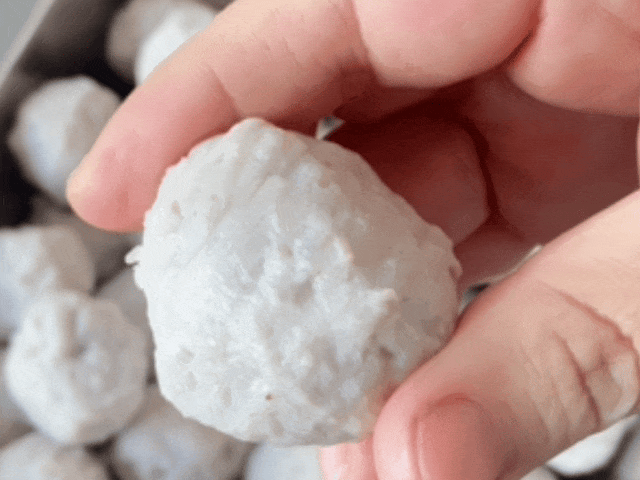 How to Make Chewy and Bouncy Pork Meatballs at Home