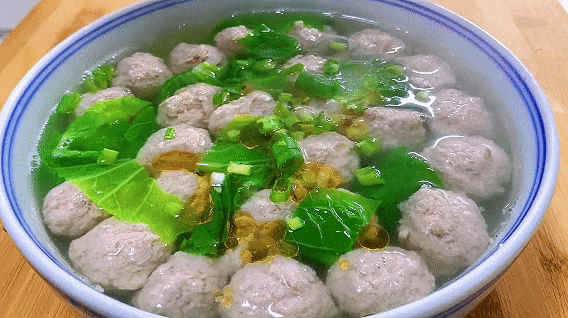 How to Make Chinese Meatball Soup