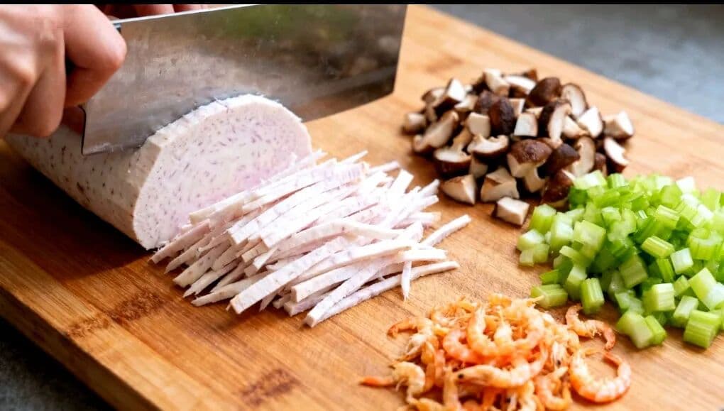 Small handful dried shrimp 