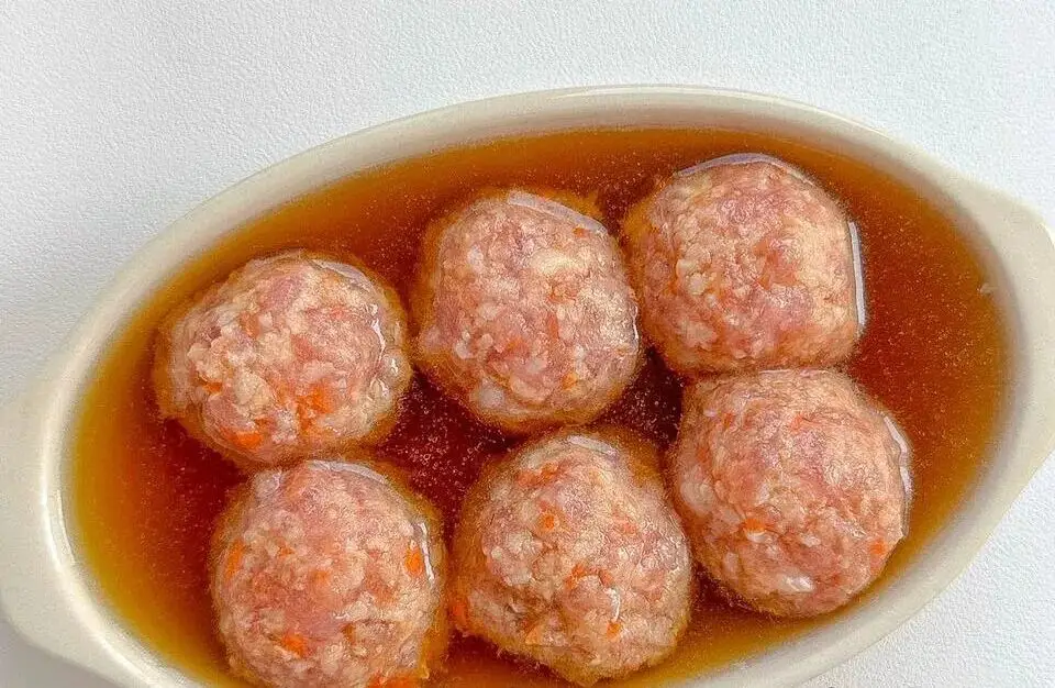 Shape the Meatballs and Prepare the Steaming Sauce.
